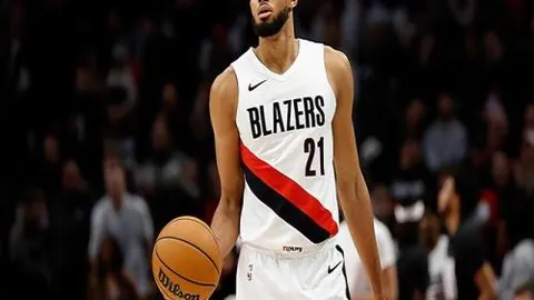 拜仁决绝放弃引进奥斯梅恩！续约或赴巴黎选择一！